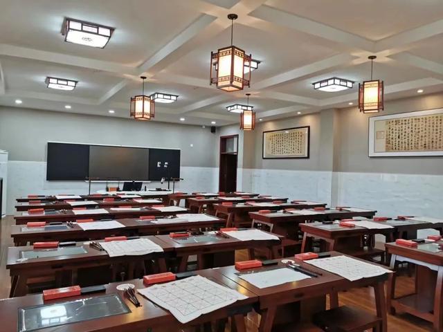 重庆市黔江区首个乡村智慧书法教室 让书法学习更轻松